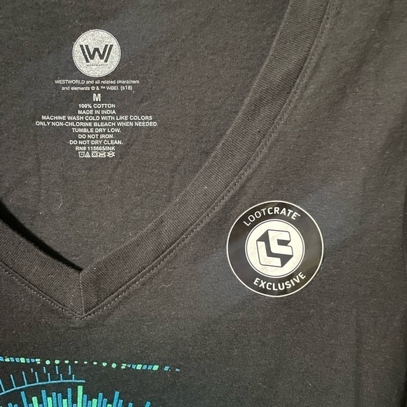 West world Drone Loot Crate Exclusive Tee - Picture 3 of 10